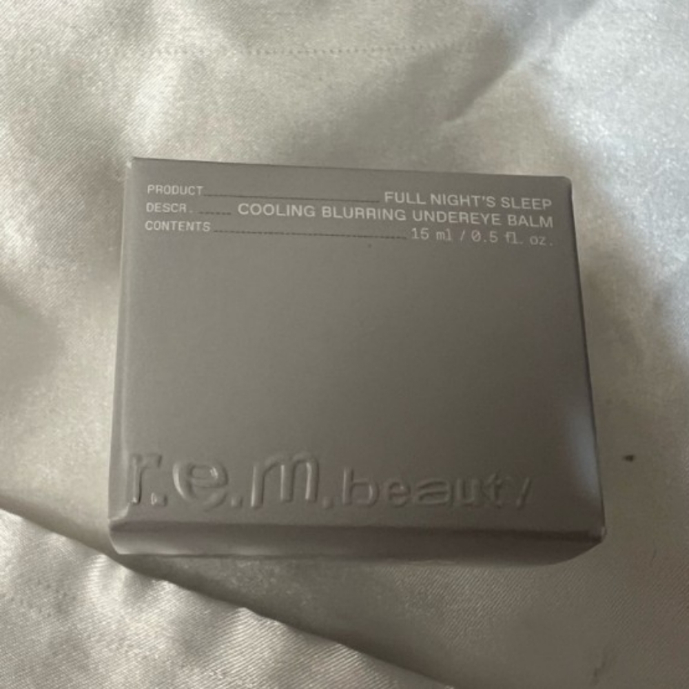 r.e.m. beauty Full Nights Sleep  Cooling Blurring Undereye Balm